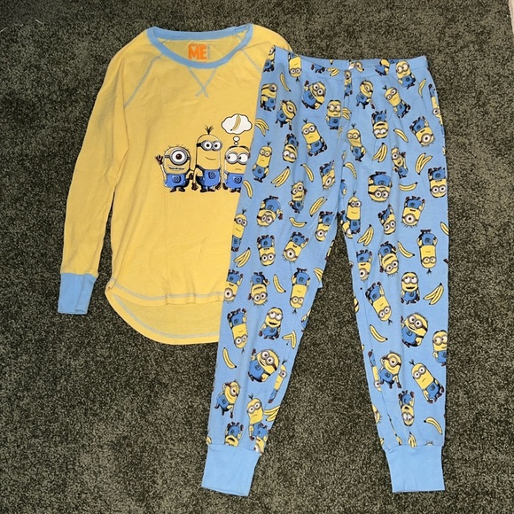 NWOT Despicable Me Minions pajama set thermals - Picture 1 of 9